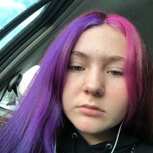 Meet your Posher, Abigail